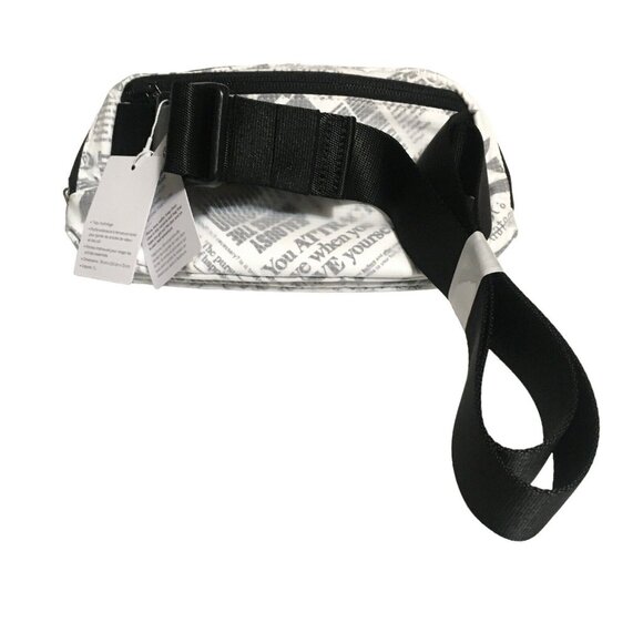 Lululemon Everywhere Belt Bag 1L White Manifesto Print Nylon Unisex Fanny Pack - Picture 5 of 11